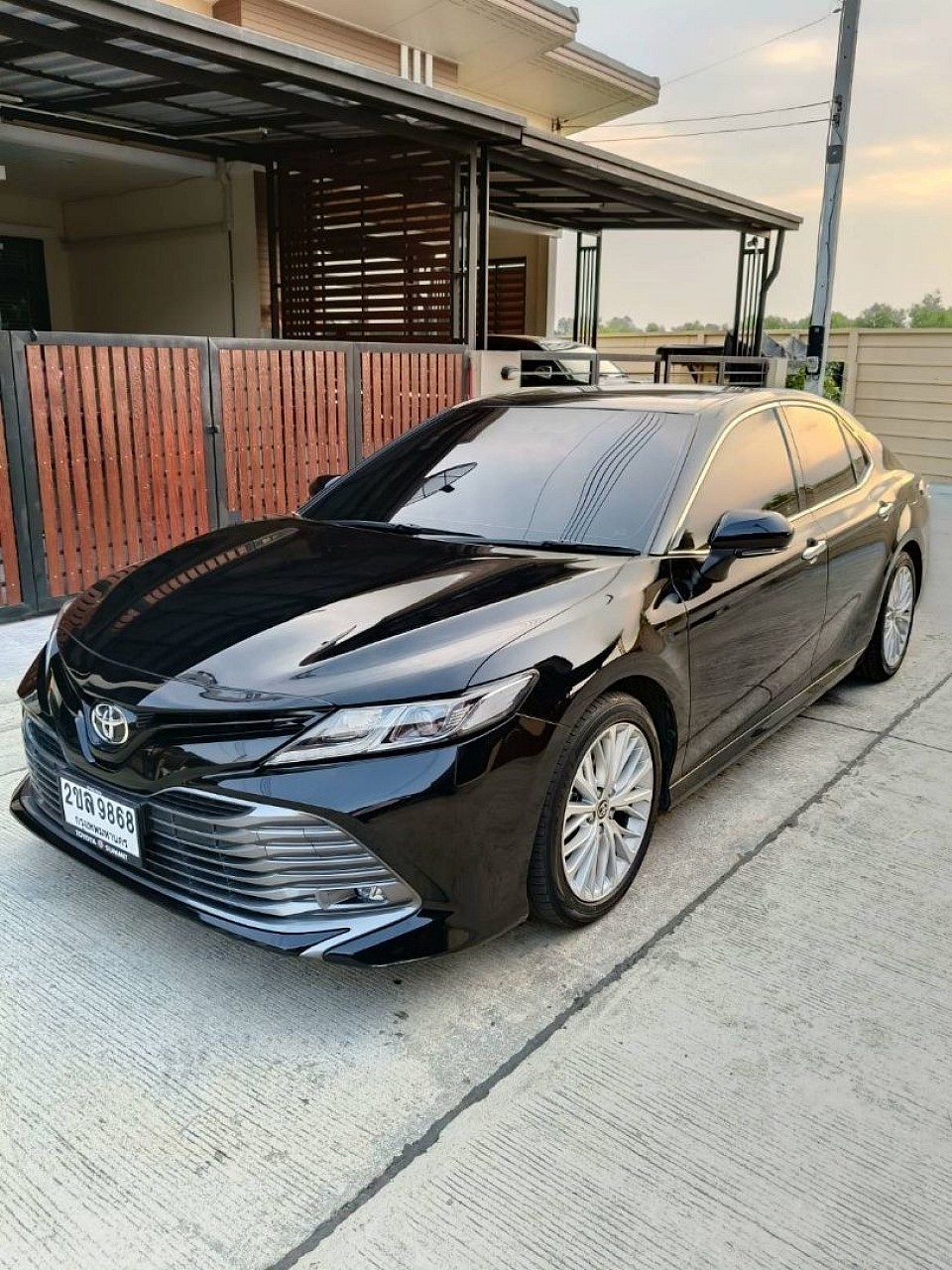 จองรถโทร 0989275279